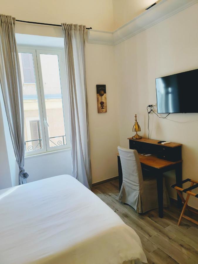 Christy Suite Elegante Appartamento Nel Centro Storico Di Anzio Luaran gambar